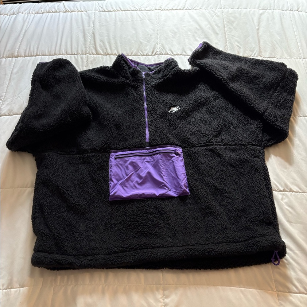 Nike Men’s Fleece Pullover Half Zip Size Large. Black and Purple-SALE